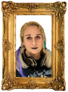 Natasja Janssen speelt Colette Flinterman in "Rust, Vrede & Flinterman" - Toneelgroep Sur Scene